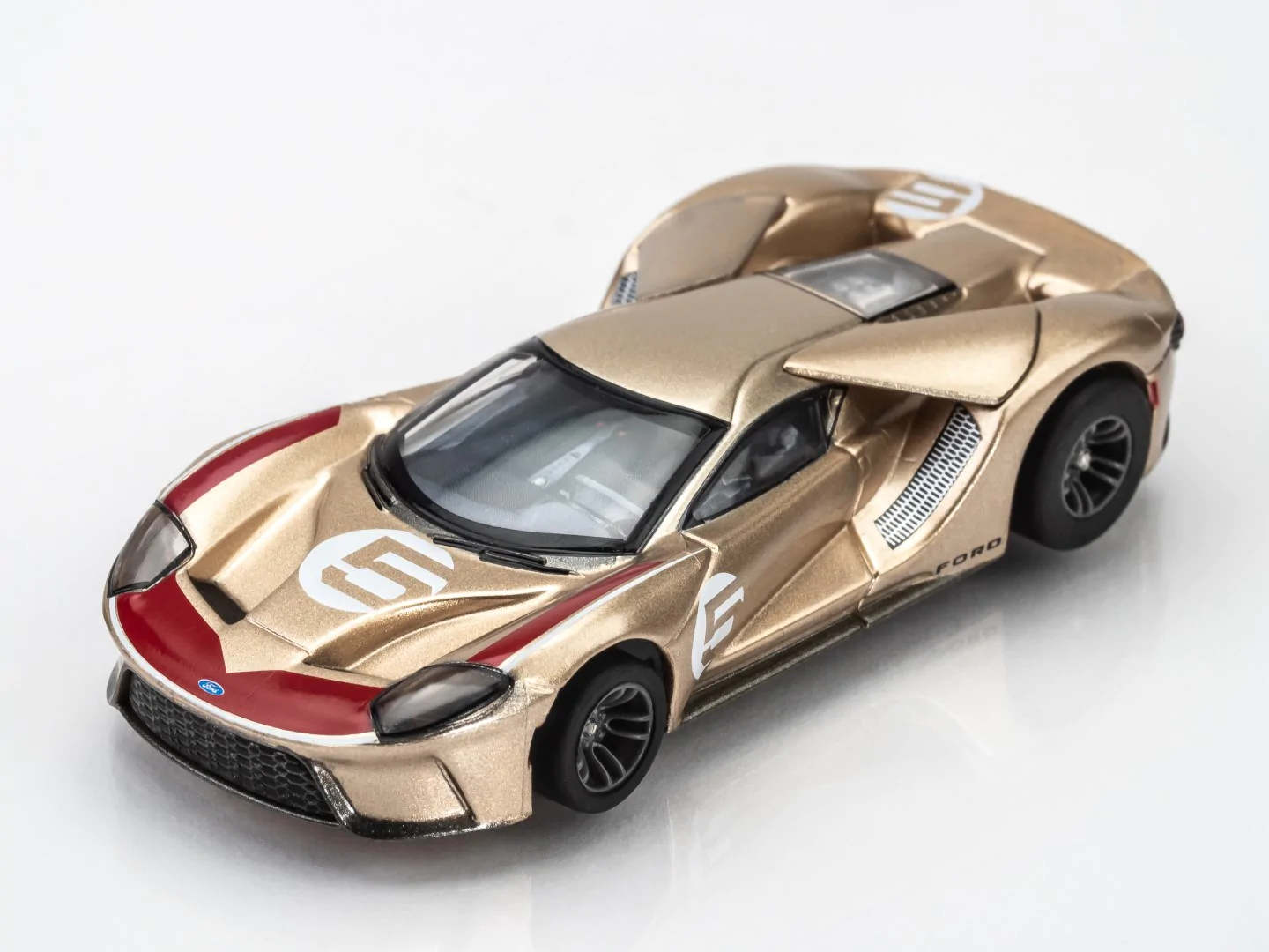 Ford GT Heritage #5 Gold